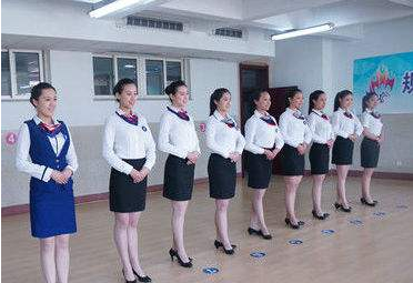國內(nèi)航空公司面試注意事項之東航、海航禮儀服務(wù)詳解